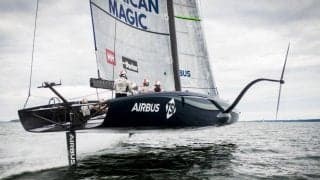 アメリカズカップ艇AC75のフォイリング&タック集