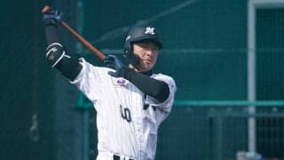 ロッテ鳥谷、軽快な遊撃守備で開幕1軍アピール！　「3番・遊撃」で本拠地デビュー