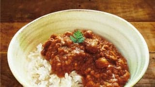 1食でタンパク質20gが摂れる「プロテインスパイスカレー」登場。肉不使用、無添加、11種類のスパイス配合
