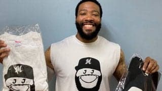 ロッテ・ジャクソン、スマイリーTシャツ＆タオルを販売へ「スマイルで過ごして」