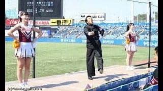 必死の応援でサヨナラ勝ちに貢献