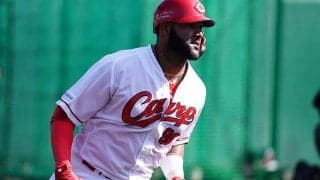 広島メヒア、左翼5階席へ勝ち越し3ラン！　1試合2発で練習試合5戦4発