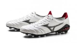 ミズノ、素足感覚を追求したサッカーシューズ「MORELIA NEO III JAPAN」発売