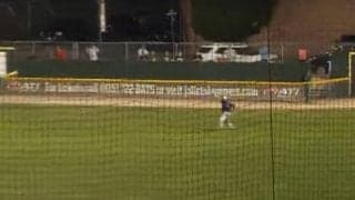 高校生が見せた“奇跡の補殺”　100メートル大遠投に米メディア「アンビリーバブル」