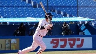 燕村上、第1打席で右翼席へ特大3ラン放ち復活アピール！　「4番・DH」でスタメン復帰