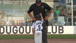 史上最年少の6歳コーチが“賄賂”で審判買収？　可愛すぎる謝罪劇に「素晴らしい戦略」