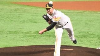 鷹ムーア、5回途中3失点にも不安なし　「いつ開幕してもいい」