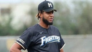 日ハム、ロドリゲスが左膝手術で開幕絶望　軟骨除去し復帰まで6週間