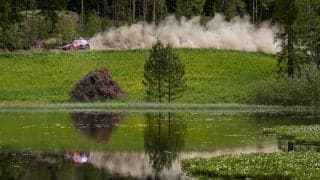 ヒュンダイの「Home Shakedown」：ティエリー・ヌービル編「フィンランドのテストで石にヒットして転倒した」