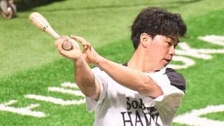 手術2度の右足首も不安なし　鷹・長谷川、激走三塁打にみる変化「やっと自分の身体に」