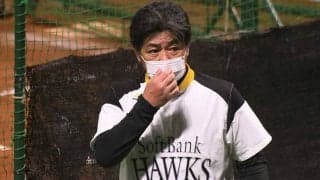 鷹・工藤監督、負傷交代の甲斐は「骨折ではない。大丈夫」　開幕に影響なし