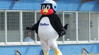 つば九郎“参戦”のお立ち台にファン爆笑「シュールww」「ネタ仕込んでいるよな笑」