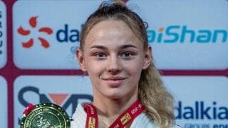 美人柔道家ビロディドはビニール傘でも優雅　ディズニー再現Sに反響「パーフェクト」