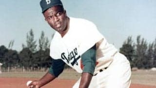 人種差別問題でジーターも熱弁。MLBはロビンソンの心を引き継げるか