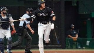 鷹・柳田「詰まった」けどバックスクリーン弾！　今季初2番起用で驚愕アーチ