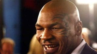 可愛いタイソン、“ニコちゃんTシャツ姿”の強烈パンチに反響「ハハハ。凄く面白い」