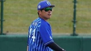 開幕9戦連続安打のDeNA佐野にラミレス監督あり「監督はすごい4番打者。勉強になる」