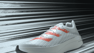 日本人ランナー向け「adizero」シリーズから、5本骨状カーボンバー搭載モデルとCARBITEXカーボンプレート搭載モデルが登場