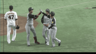 阪神が2ケタ安打8得点で快勝！ ハイライト動画【8/26 読売ジャイアンツ 対 阪神タイガース】