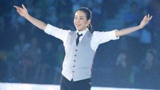 浅田真央ら名共演の瞬間　“三女神ショット”に海外名手も感激「この写真大好き！」