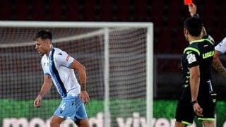 ラツィオDFパトリック蛮行…対戦相手の腕に噛み付き退場…