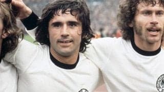 “爆撃機” こと史上最強FWゲルト・ミュラーの信じられない跳躍力【インクレディブル・ゴールズ】