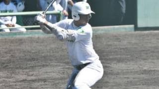 鳥取に190センチの規格外遊撃手。投手もこなし高卒プロ入りを狙う