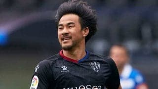 岡崎慎司、“魂のダイビングヘッド”に歓喜の声続々「真骨頂」「さすが利き足が頭」