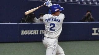 中日・石川昂弥のプロ初安打に「捌き方うますぎる」　玄人好みの一打にファン大興奮