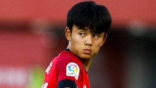 久保建英は「僕のアイドルだ！」　ちびっ子人気が伝わる“ミニTAKE姿”に海外反響