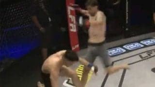 MMA反則膝蹴りの波紋拡大　“禁断の一撃”に現役選手ら苦言「これ以上の反則ないぞ」