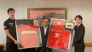 「少しでも千葉県のバスケットボールの発展につながるような選手に」…市立船橋高校出身の赤穂雷太が市長へ表敬訪問