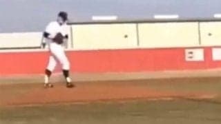 マウンドで1回転の変則投法　米大学野球で話題、超個性派に再脚光「ボークでは…？」