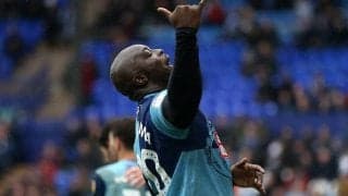 “世界最強のフットボーラー”FWアキンフェンワがウィコムと契約延長、自身初の2部挑戦へ