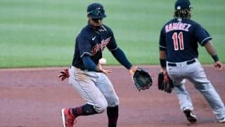 【MLB】まさに「ビューティフル」　名手リンドーアの“神業”グラブトスをファン絶賛