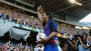 今日は何の日！7月19日は、生粋のファンタジスタ、ロナウジーニョがバルセロナに移籍/2003年
