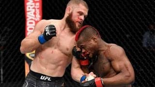 UFCカザフ選手、瞬時の“マトリックス避け”に米メディア驚愕「彼は映画の世界に…」