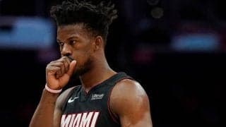 練習の鬼…バトラーが真夜中にホテルの部屋で汗ダクになるまで練習をして苦情を受ける