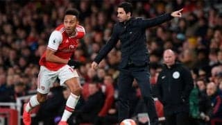 オーバメヤンはバルサを待つ アーセナルとの契約延長を凍結