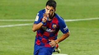 スアレス、35mから落下の1球を“神トラップ”　絶妙タッチに反響「ジダンのよう」