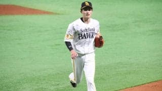 鷹・周東が連日の超絶美技！　今度はショートで横っ飛びスーパーキャッチ