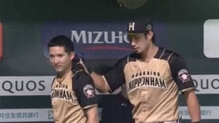 首根っこを掴まれる日ハム杉谷　大田＆鷹中村晃との“寸劇”にファン歓喜「面白い」