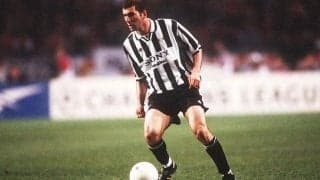 誰もが騙される！ジダンがゴール前で見せた絶妙キックフェイントからのエレガントゴール【インクレディブル・ゴールズ】