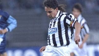 “ファンタジスタ”の象徴バッジョが相手GK無力化の完璧FK【ビューティフル・フリーキック】