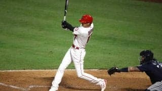 【MLB】大谷翔平、180キロ適時二塁打で今季初タイムリー＆初長打　本拠地開幕戦大勝に貢献