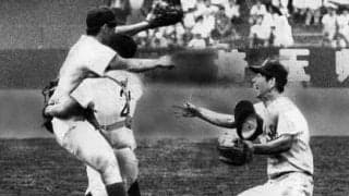 空タッチに「アウト」で猛抗議。主将が目にしたグラウンド内外の混乱