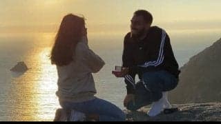 ベティスFW ロマンティックなプロポーズを披露