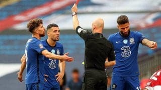 FAカップ決勝で“MOM”のアンソニー・テイラー主審に多くの批判の声…疑惑の退場etc…