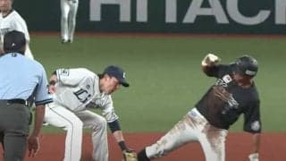 「森友哉もすごいけど…」正確な送球に西武源田＆外崎のグラブさばきにファン“たまらん”