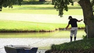 ボール探しにボートまで登場　ゴルファーの“大冒険”に実況声援「がんばれジョエル」